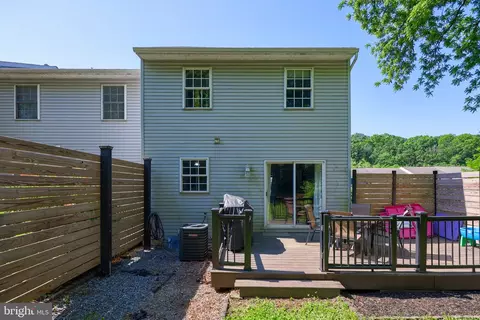 Exterior - 337 Crosswinds Dr, Lititz, PA 17543 photo 5 of 7