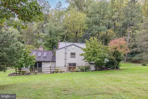 Exterior - 515 W 28th Division Hwy, Lititz, PA 17543 photo 2 of 7