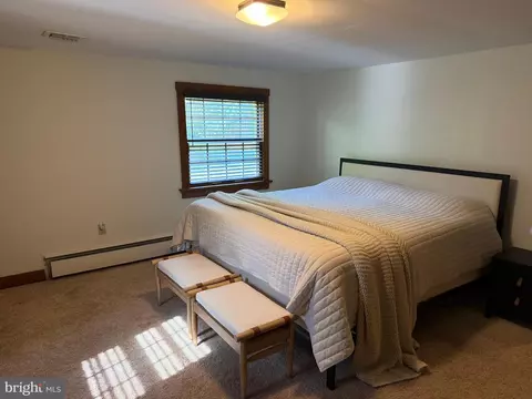 Bedroom - 515 W 28th Division Hwy, Lititz, PA 17543 photo 4 of 4