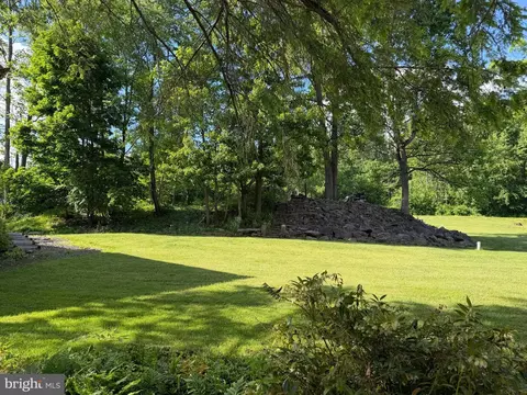 Exterior - 515 W 28th Division Hwy, Lititz, PA 17543 photo 7 of 7