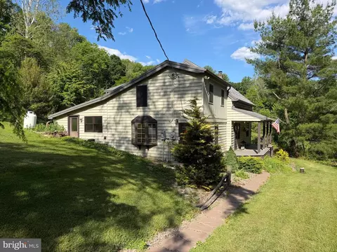 Exterior - 515 W 28th Division Hwy, Lititz, PA 17543 photo 4 of 7