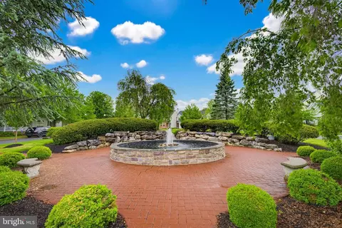 View/Area - 1037 Kent Gdn, Lititz, PA 17543 photo 1 of 1