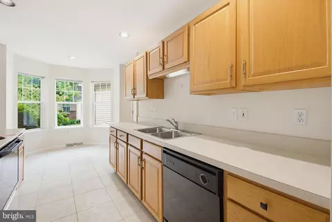 Kitchen - 1037 Kent Gdn, Lititz, PA 17543 photo 3 of 3