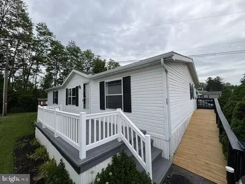 48 Jeffrey Rd, Gordonville, PA 17529