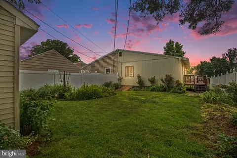 Exterior - 541 Golden St, Lititz, PA 17543 photo 3 of 7
