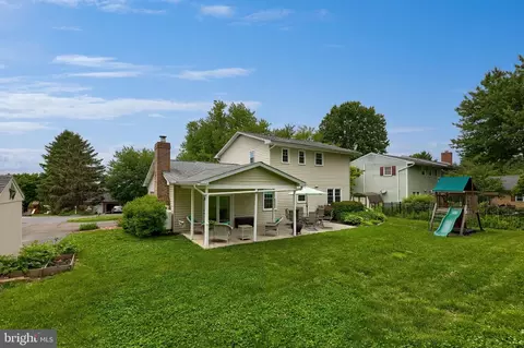 Exterior - 1019 Devonshire Rd, Lancaster, PA 17601 photo 5 of 6