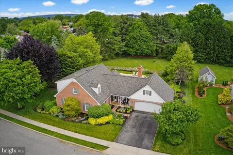 175 N Linden St, Manheim, PA 17545