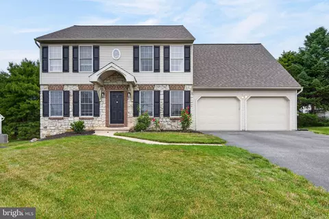 7 Marquis Ct, Lititz, PA 17543