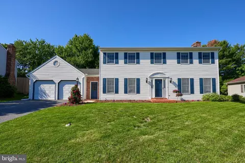 3474 Crystal Ln, Lancaster, PA 17601
