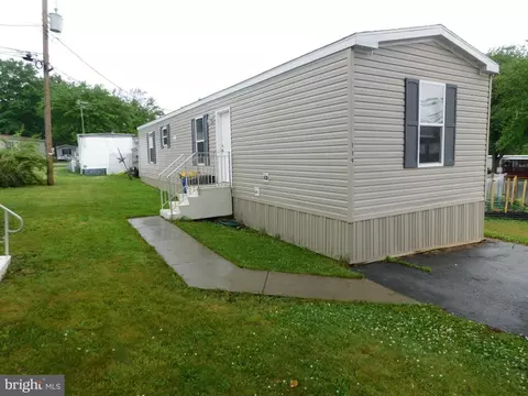 119 Meadow Ln, Lititz, PA 17543