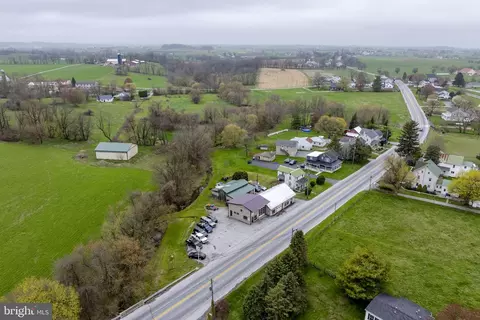 5242 Old Philadelphia Pike, Kinzers, PA 17535