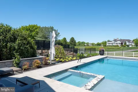 Exterior - 685 Fleetwood Dr, Lititz, PA 17543 photo 23 of 34