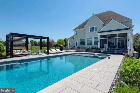 Exterior - 685 Fleetwood Dr, Lititz, PA 17543 photo 17 of 34