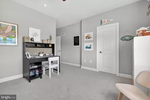 Bedroom - 685 Fleetwood Dr, Lititz, PA 17543 photo 10 of 10