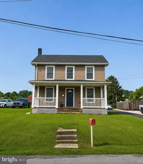 324 Steinman Farm Rd, Pequea, PA 17565