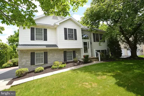 613 Mallard Dr, Manheim, PA 17545