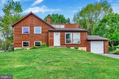 112 Nicholas Rd, Lancaster, PA 17603