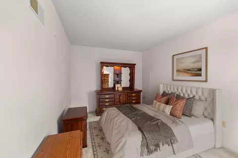 Bedroom - 443 Crosswinds Dr, Lititz, PA 17543 photo 1 of 4