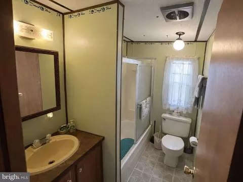 409 E 26 E Main St, Mountville, PA 17554 photo 10