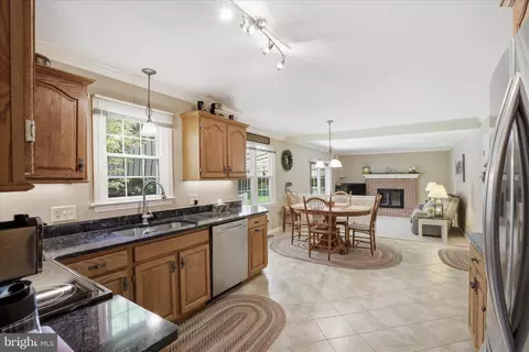 Kitchen - 9 Round House Dr, Lititz, PA 17543 photo 2 of 5