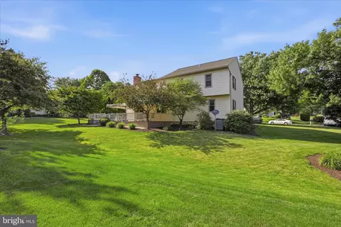 Exterior - 9 Round House Dr, Lititz, PA 17543 photo 16 of 17