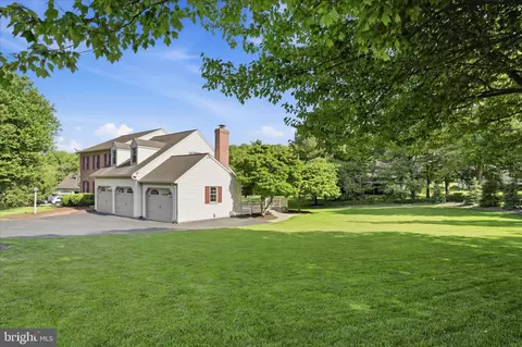 Exterior - 9 Round House Dr, Lititz, PA 17543 photo 8 of 17