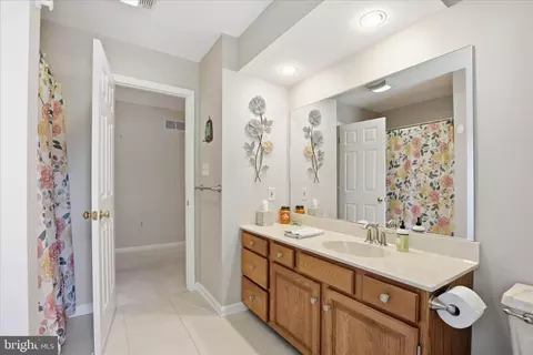 Bath - 9 Round House Dr, Lititz, PA 17543 photo 3 of 3