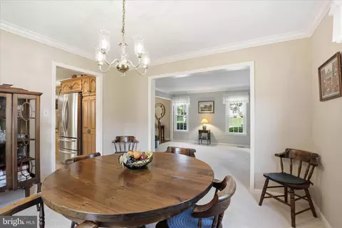 Dining - 9 Round House Dr, Lititz, PA 17543 photo 2 of 3
