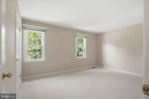 Bedroom - 9 Round House Dr, Lititz, PA 17543 photo 5 of 6