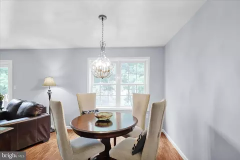 Dining - 53 Heron Rd, Lititz, PA 17543 photo 2 of 5