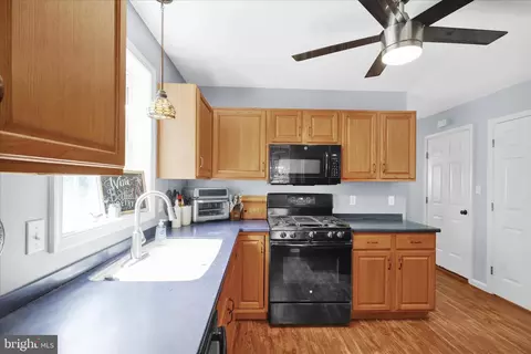 Kitchen - 53 Heron Rd, Lititz, PA 17543 photo 1 of 3