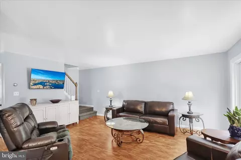 Living - 53 Heron Rd, Lititz, PA 17543 photo 1 of 3