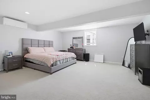 Bedroom - 449 W Marion St, Lititz, PA 17543 photo 6 of 7