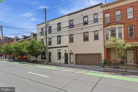 16 E Walnut St, Lancaster, PA 17602