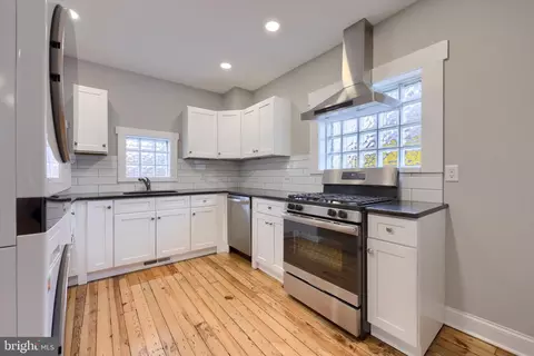 13 E New St, Lancaster, PA 17602