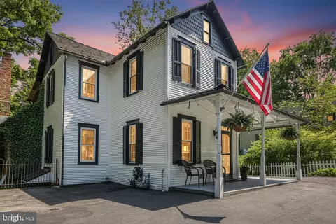 1750 New Holland Pike, Lancaster, PA 17601