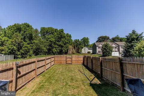 Exterior - 358 Cardinal Rd, Lititz, PA 17543 photo 4 of 8