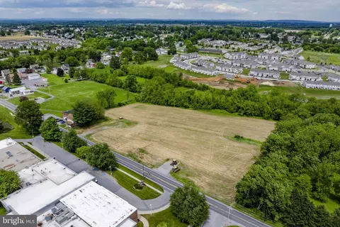 801 Millwood Rd, Willow Street, PA 17584