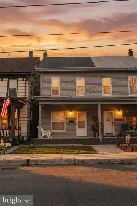 135 Washington Ave, Ephrata, PA 17522