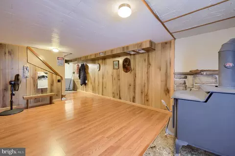 Entry Way - 17 S Elm St, Lititz, PA 17543 photo 2 of 2