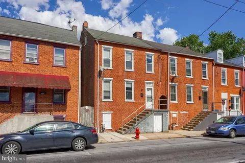 631 S Queen St, Lancaster, PA 17603