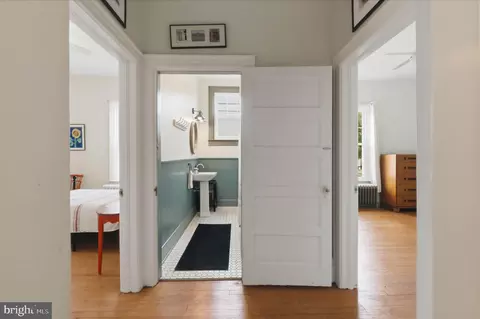 Entry Way - 531 Front St, Lititz, PA 17543 photo 9 of 15