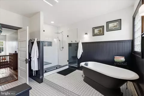 Bath - 531 Front St, Lititz, PA 17543 photo 5 of 5