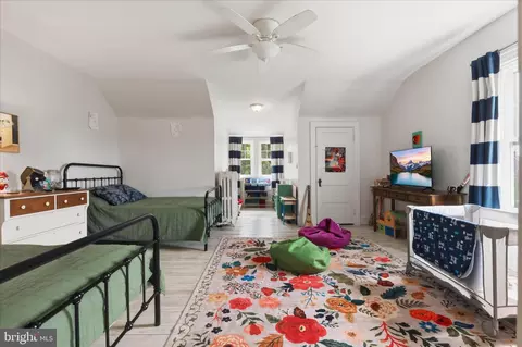Bedroom - 531 Front St, Lititz, PA 17543 photo 6 of 12