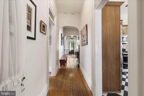 Entry Way - 531 Front St, Lititz, PA 17543 photo 4 of 15