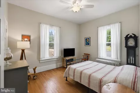 Bedroom - 531 Front St, Lititz, PA 17543 photo 1 of 12