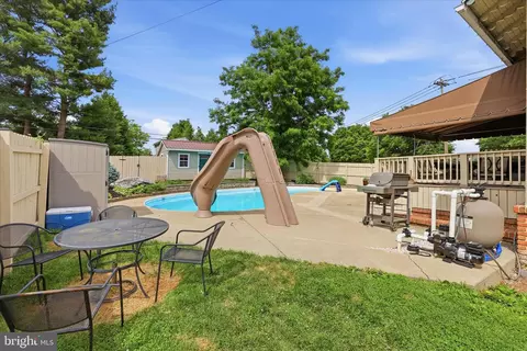 Exterior - 531 Front St, Lititz, PA 17543 photo 10 of 14