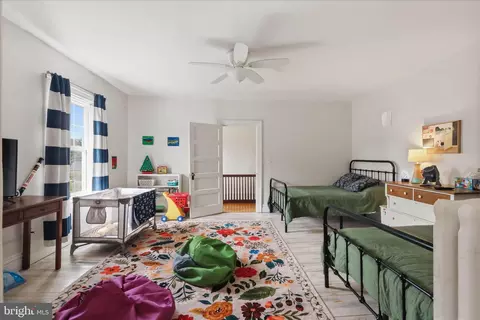 Bedroom - 531 Front St, Lititz, PA 17543 photo 9 of 12