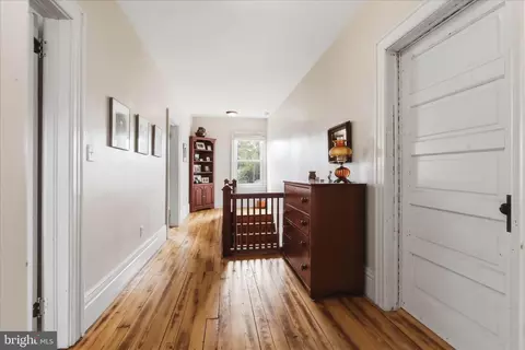 Entry Way - 531 Front St, Lititz, PA 17543 photo 11 of 15