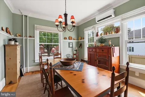Dining - 531 Front St, Lititz, PA 17543 photo 2 of 3